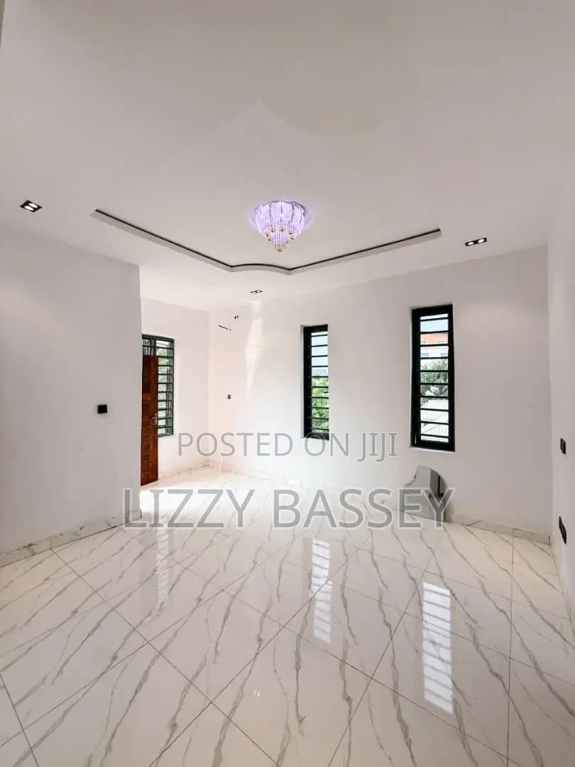 3bdrm Duplex in Atlantic View, Lekki Expressway for sale