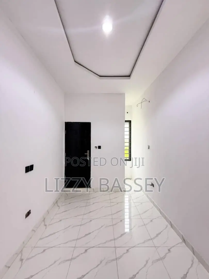 3bdrm Duplex in Atlantic View, Lekki Expressway for sale