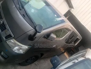 Nissan Caravan (Urvan) 2006 Grey
