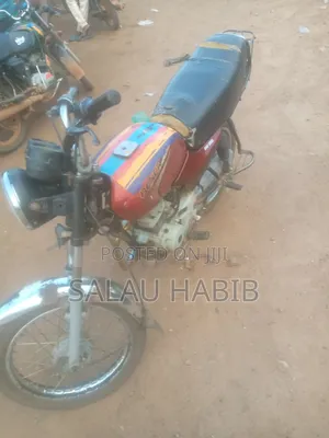 Bajaj Boxer 2021 Red
