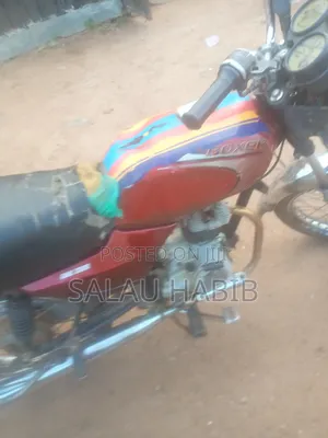 Bajaj Boxer 2021 Red