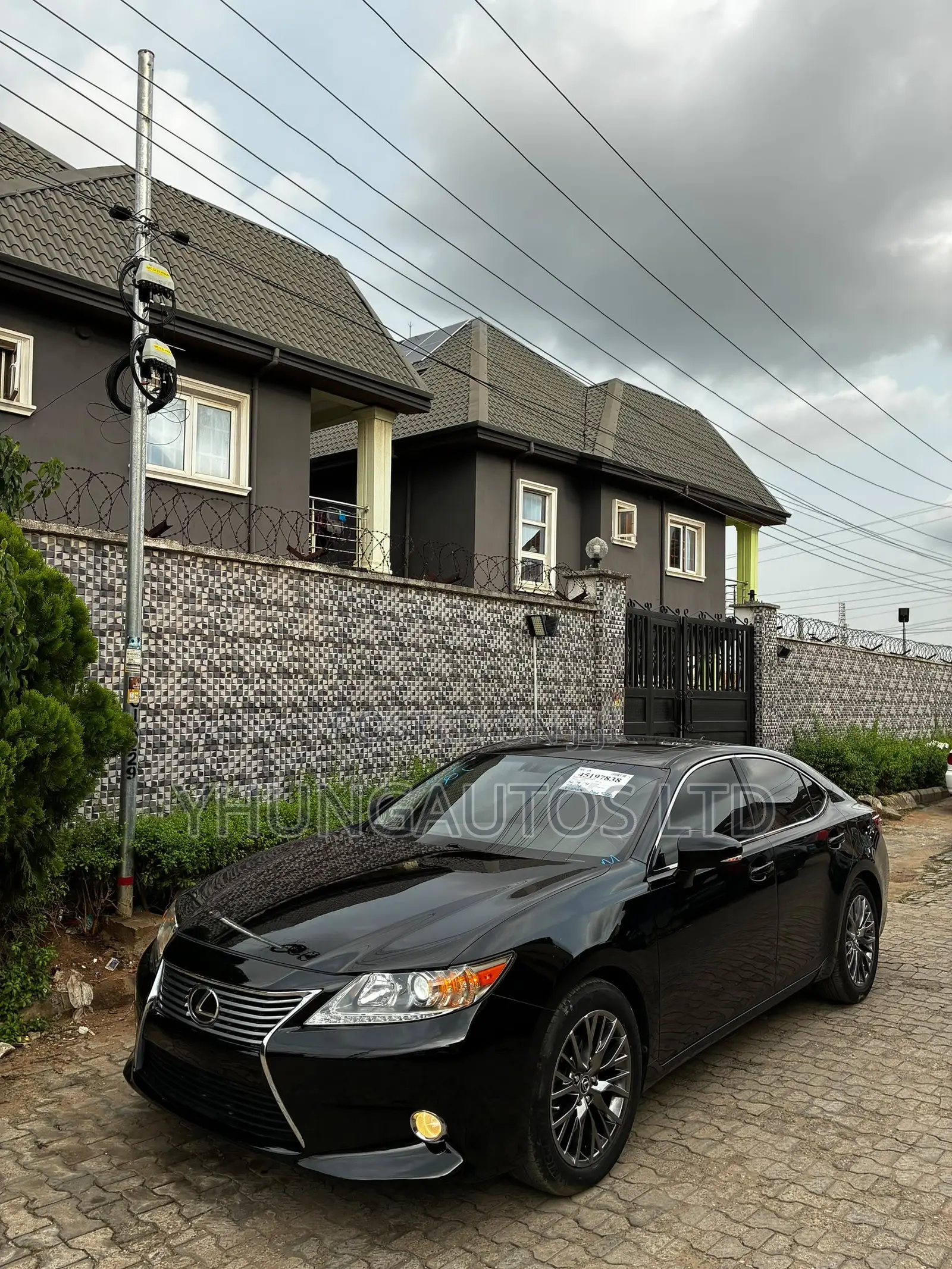 Lexus ES 350 FWD 2014 Black