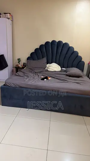 6by6 Bedframe
