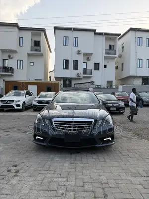 Mercedes-Benz E350 Base 4Matic Sedan AWD (3.5L 6cyl 7A) 2010 Gray