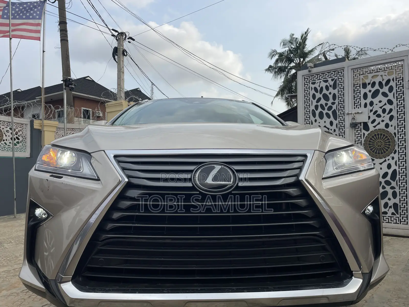 Lexus RX 350 AWD 2018 Gold
