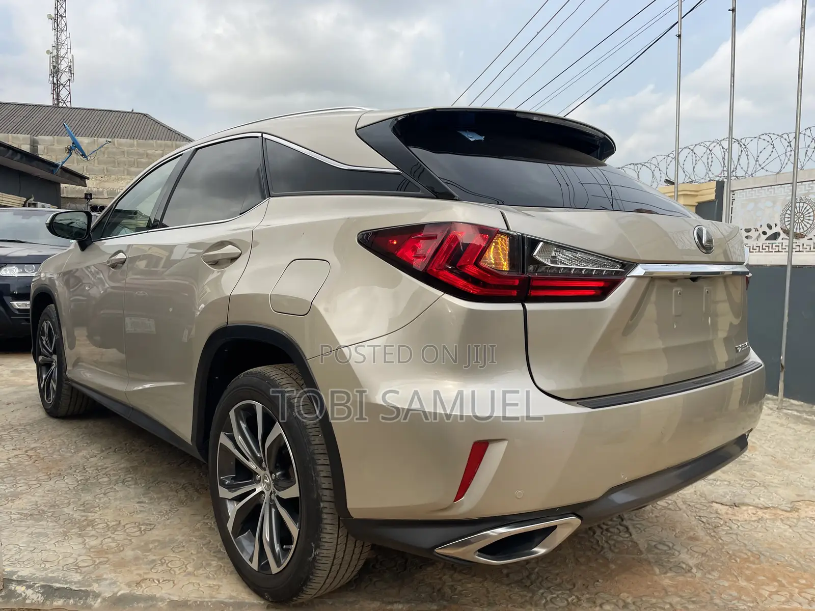 Lexus RX 350 AWD 2018 Gold
