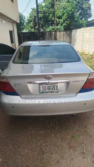 Toyota Camry 2005 Silver