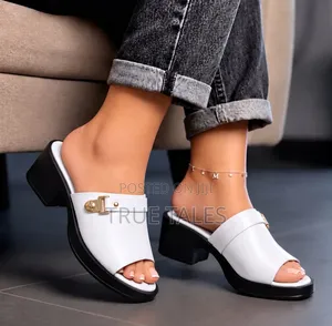 Comfortable Medium Wedge Leather Slippers Sizes 37 to 42. #CHIM