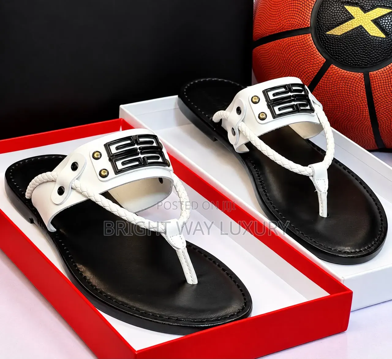 Bless the Feet Givenchy Slipper for Men 