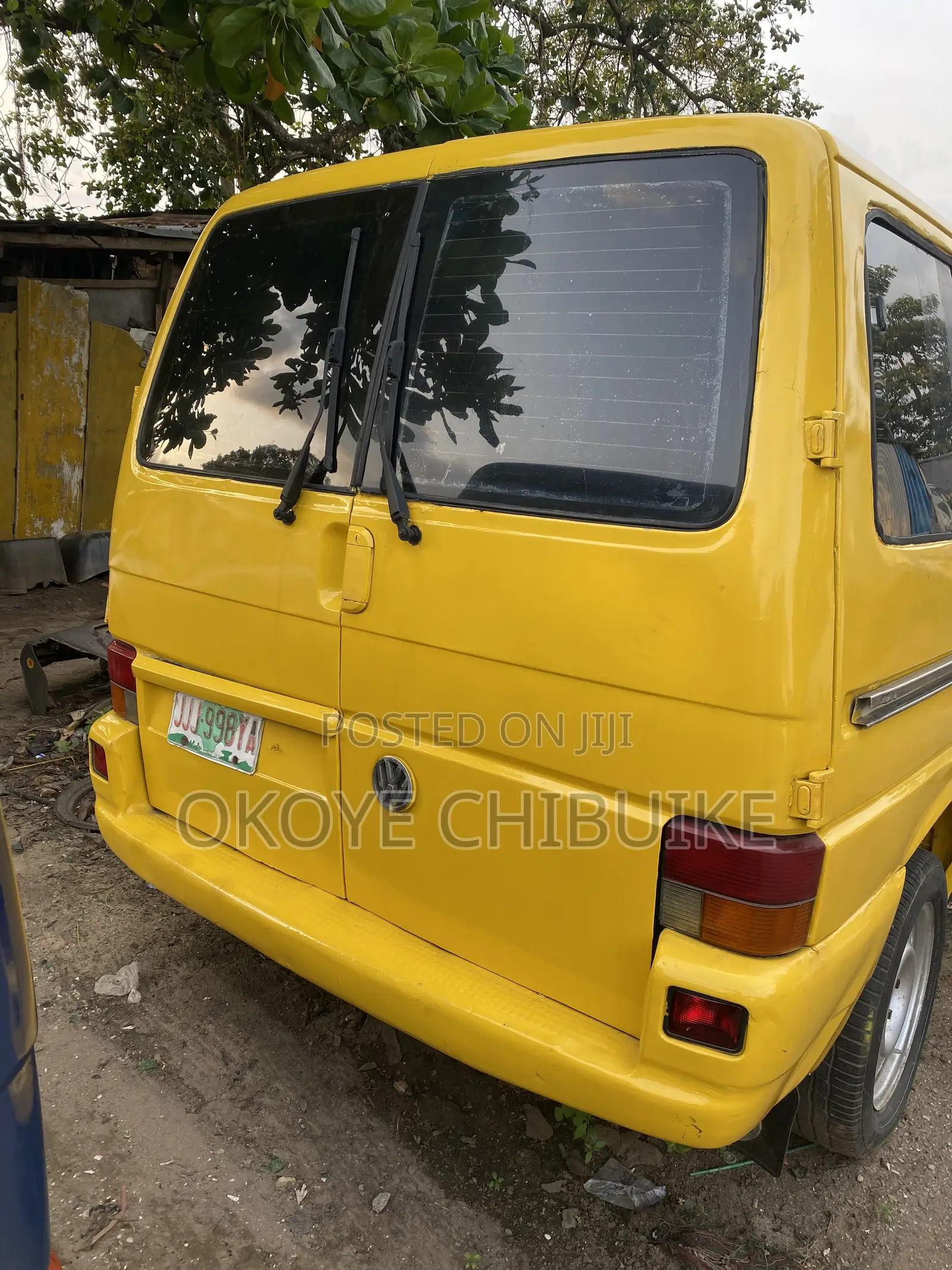 Volkswagen Transporter 2004 Yellow