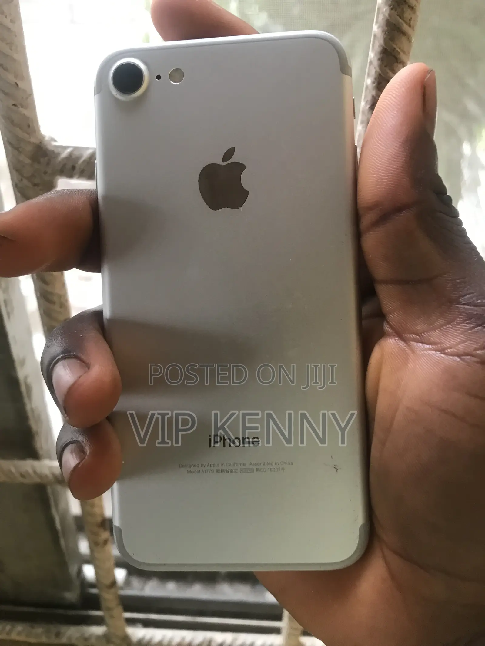 Apple iPhone 7 32 GB White