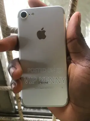 Apple iPhone 7 32 GB White