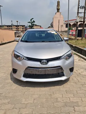 Toyota Corolla LE 4dr Sedan (1.8L 4cyl CVT) 2016 Silver
