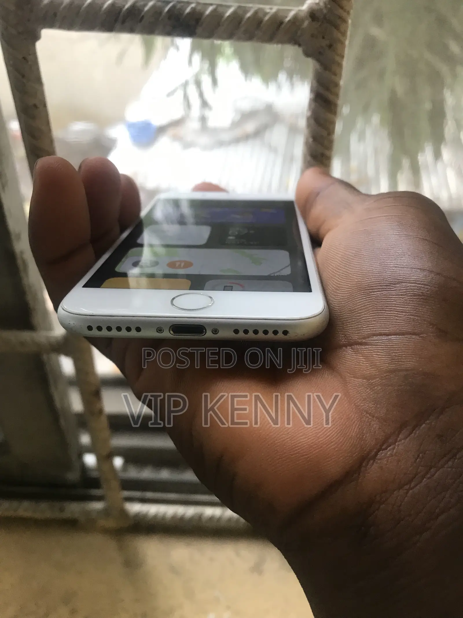 Apple iPhone 7 32 GB White