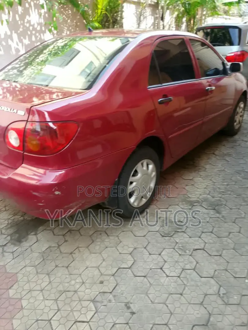 Toyota Corolla LE 2004 Red