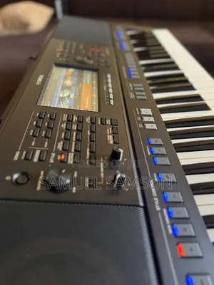 Yamaha PSR-Sx920 Keyboard