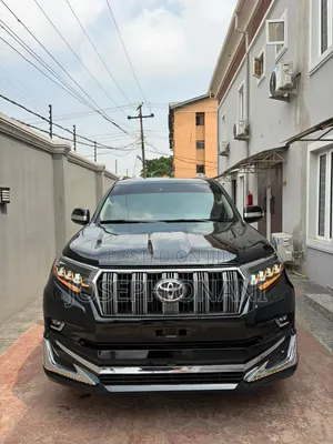 Toyota Land Cruiser 2010 Black