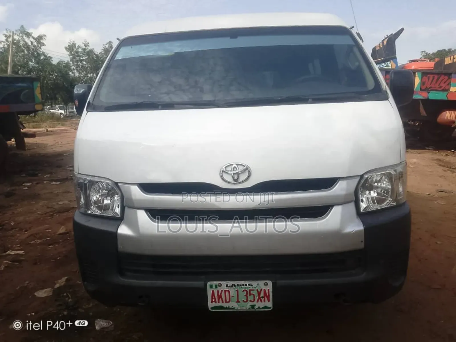 Toyota HiAce 2012 White