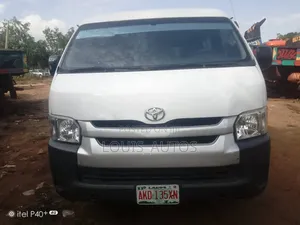 Toyota HiAce 2012 White