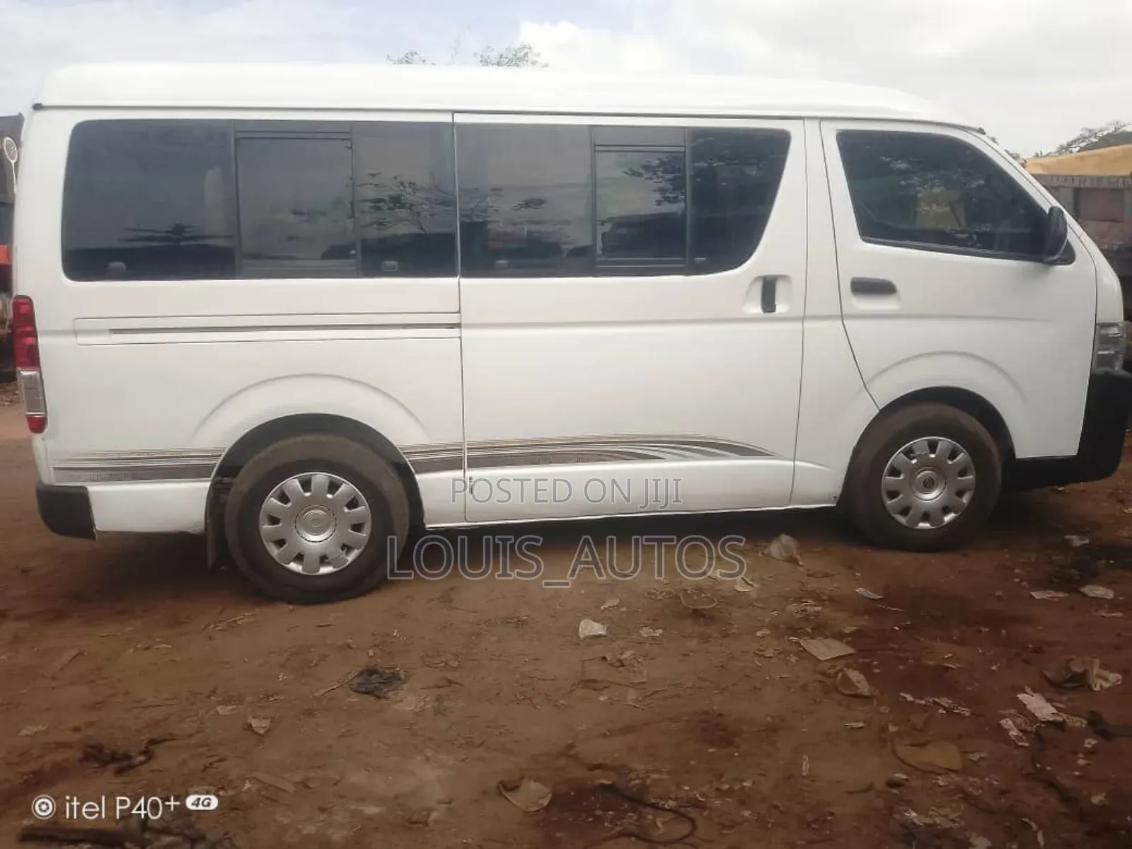 Toyota HiAce 2012 White