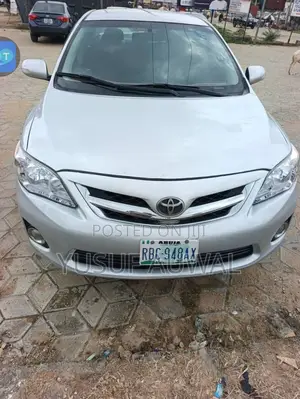 Toyota Corolla 2013 Silver