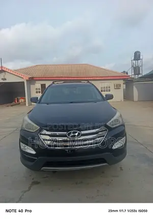 Hyundai Santa Fe 2014 Black
