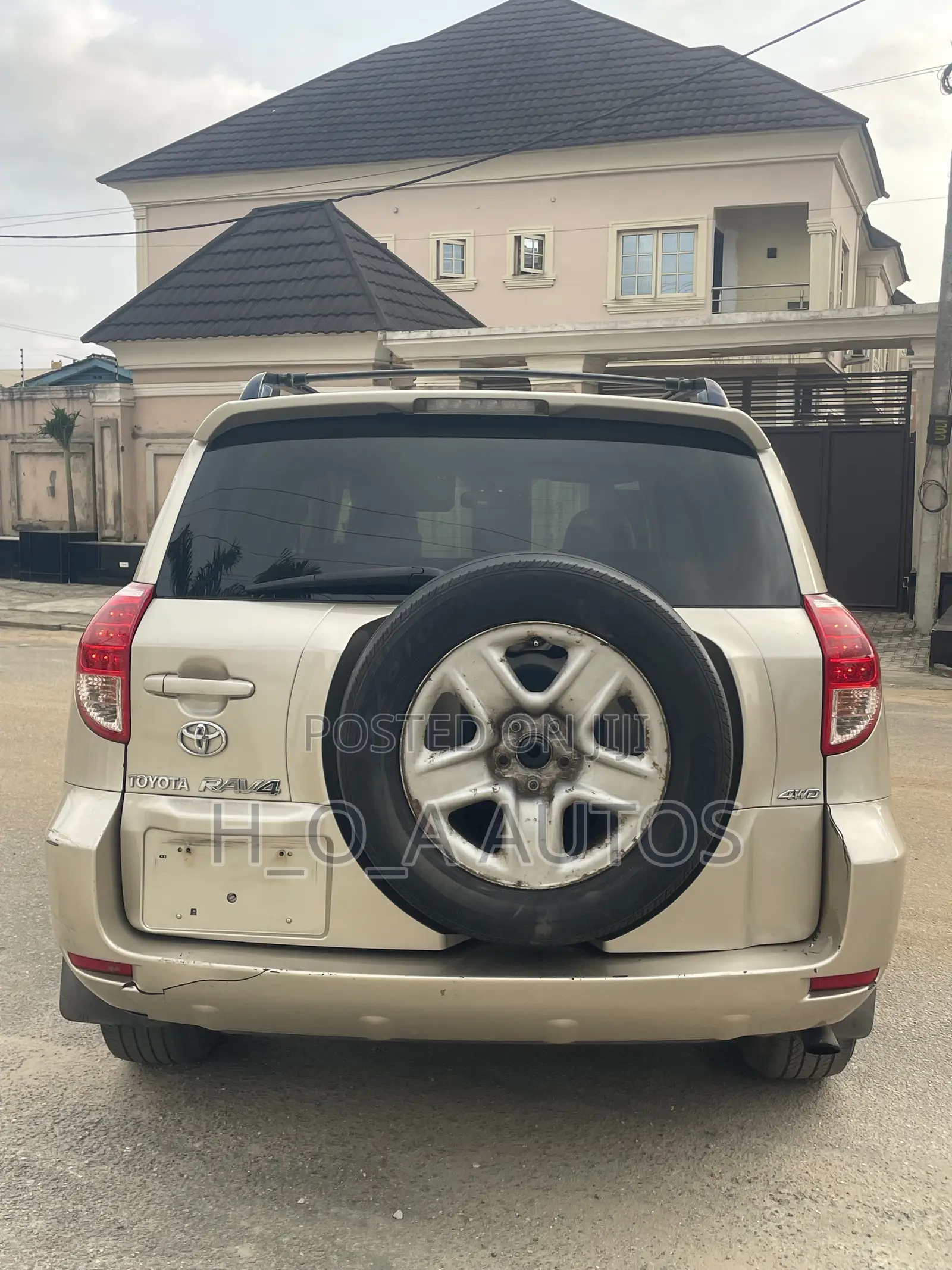 Toyota RAV4 2.4 2008 Gold