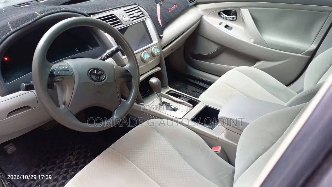 Toyota Camry 2.4 LE 2008 Gray