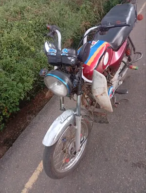 Bajaj Boxer 2021 Red