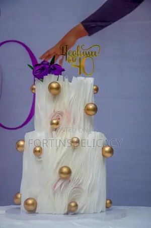 Waffer Paper Birthday Cake
