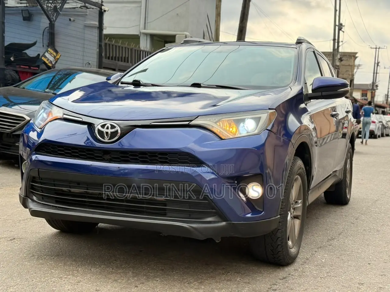 Toyota RAV4 2015 Blue
