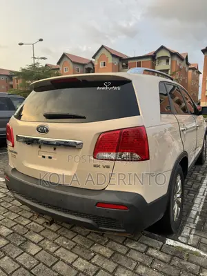 Kia Sorento EX 2011 Pearl