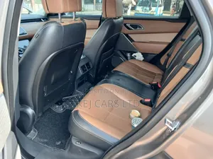 Land Rover Range Rover Velar 2020 Gold