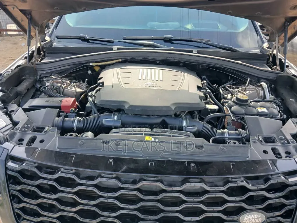 Land Rover Range Rover Velar 2020 Gold