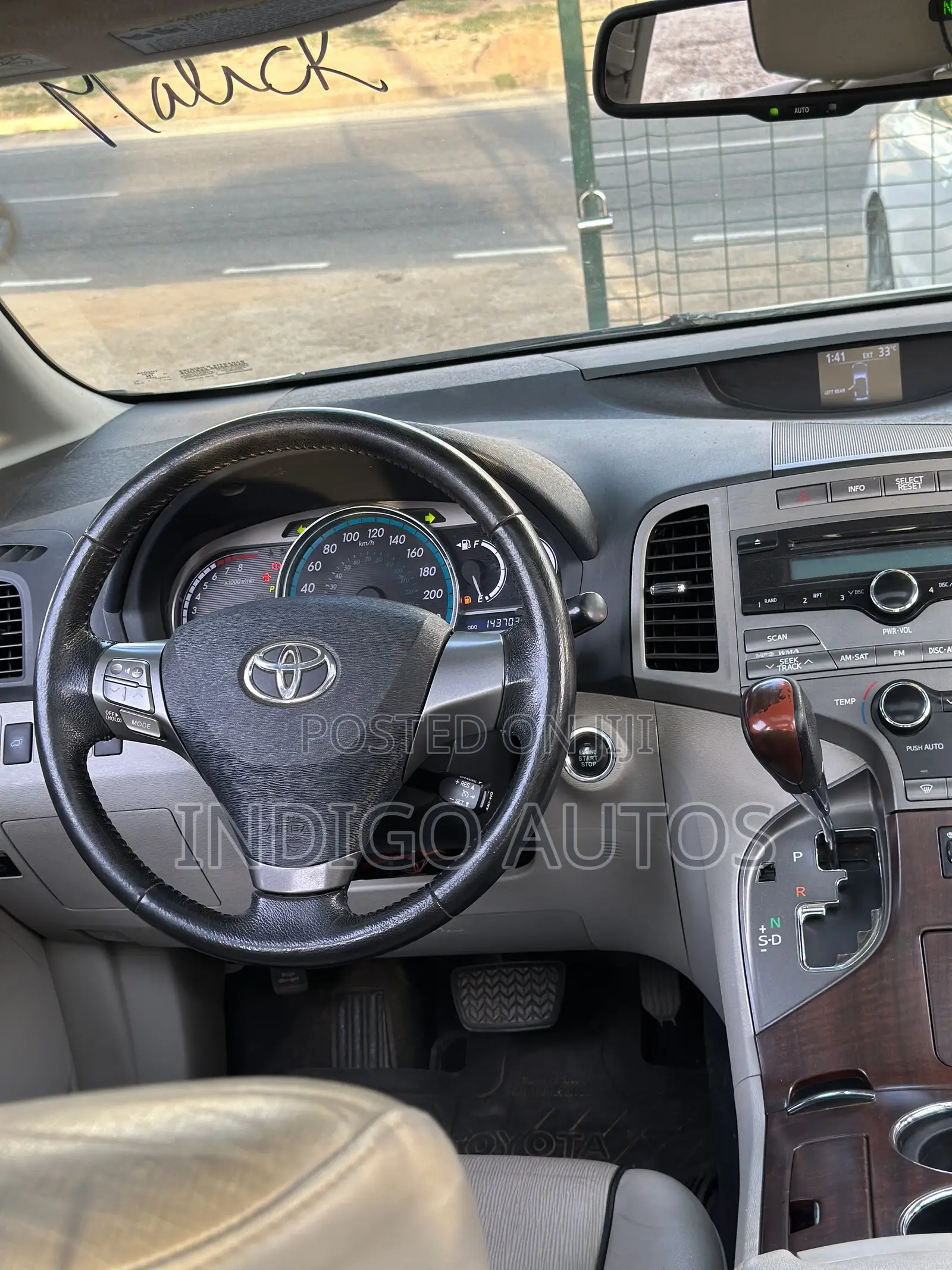 Toyota Venza AWD 2011 White