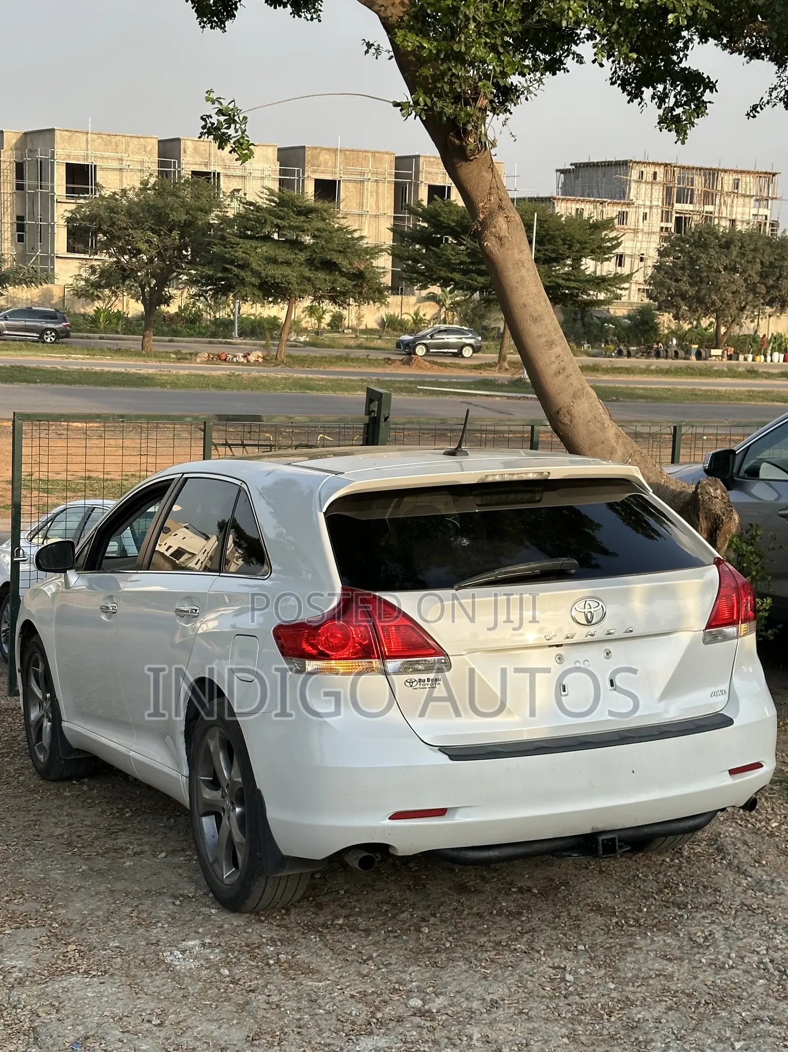 Toyota Venza AWD 2011 White