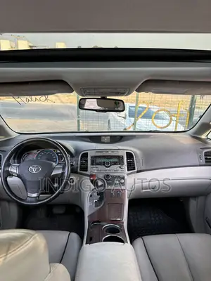 Toyota Venza AWD 2011 White