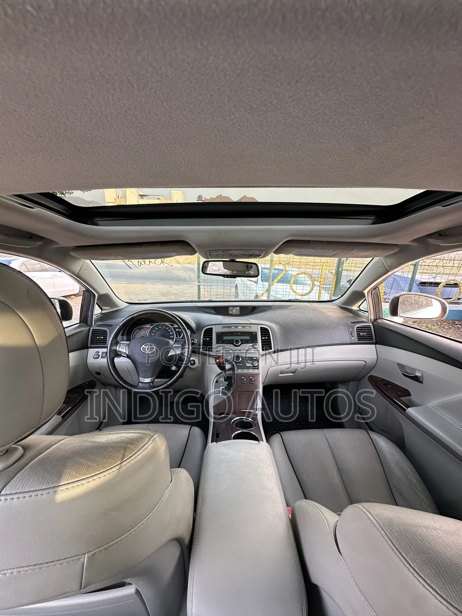 Toyota Venza AWD 2011 White