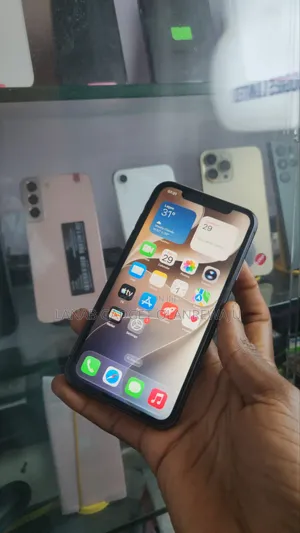 Apple iPhone 11 64 GB Black
