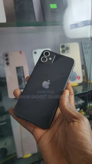 Apple iPhone 11 64 GB Black