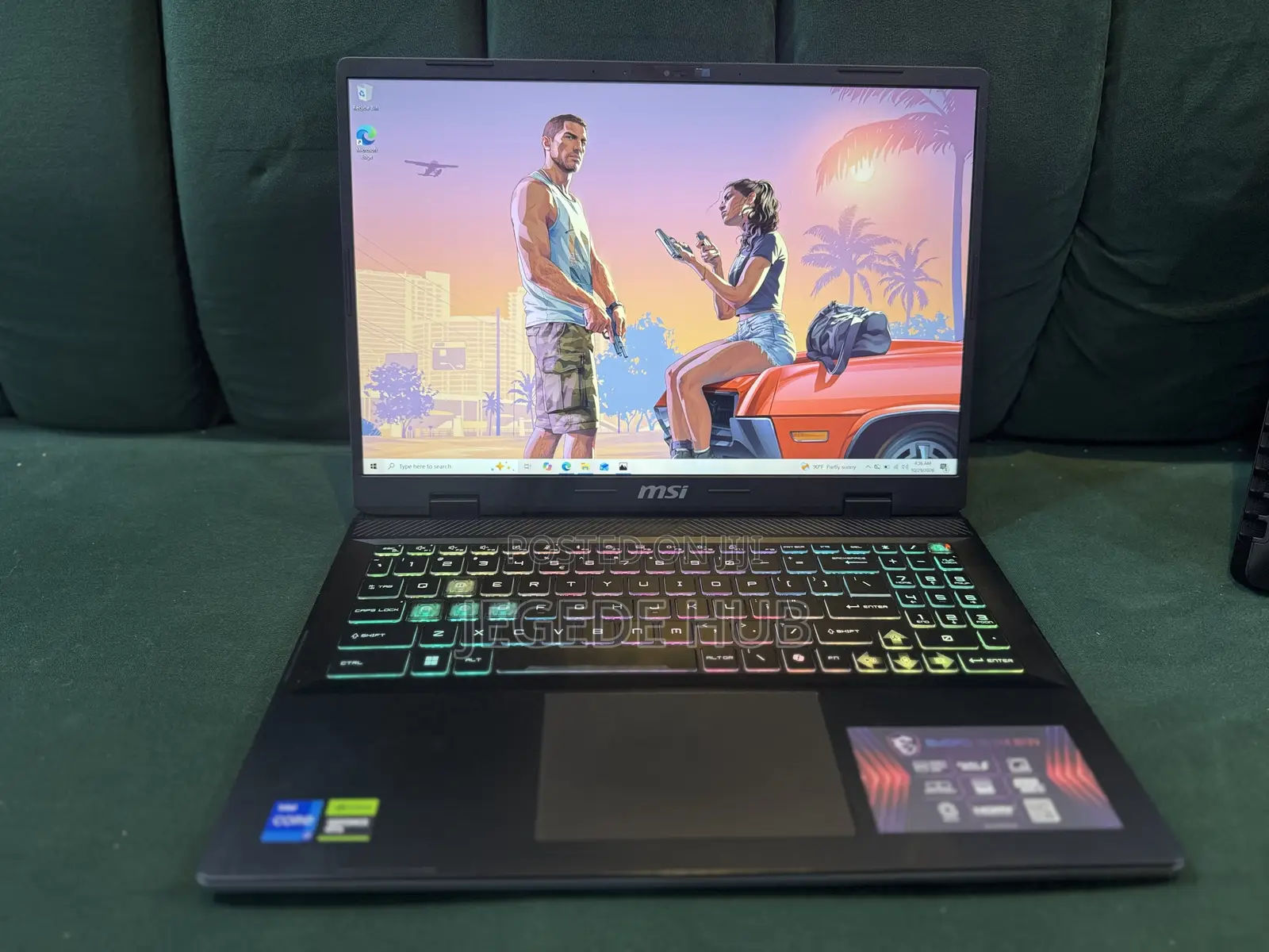 Laptop MSI MSI Sword 17 32GB Intel Core i7 SSD 1T