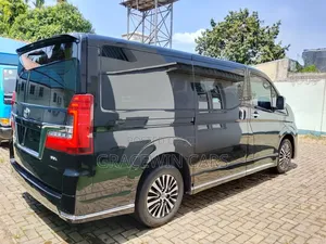 Toyota Granvia 2020 Black