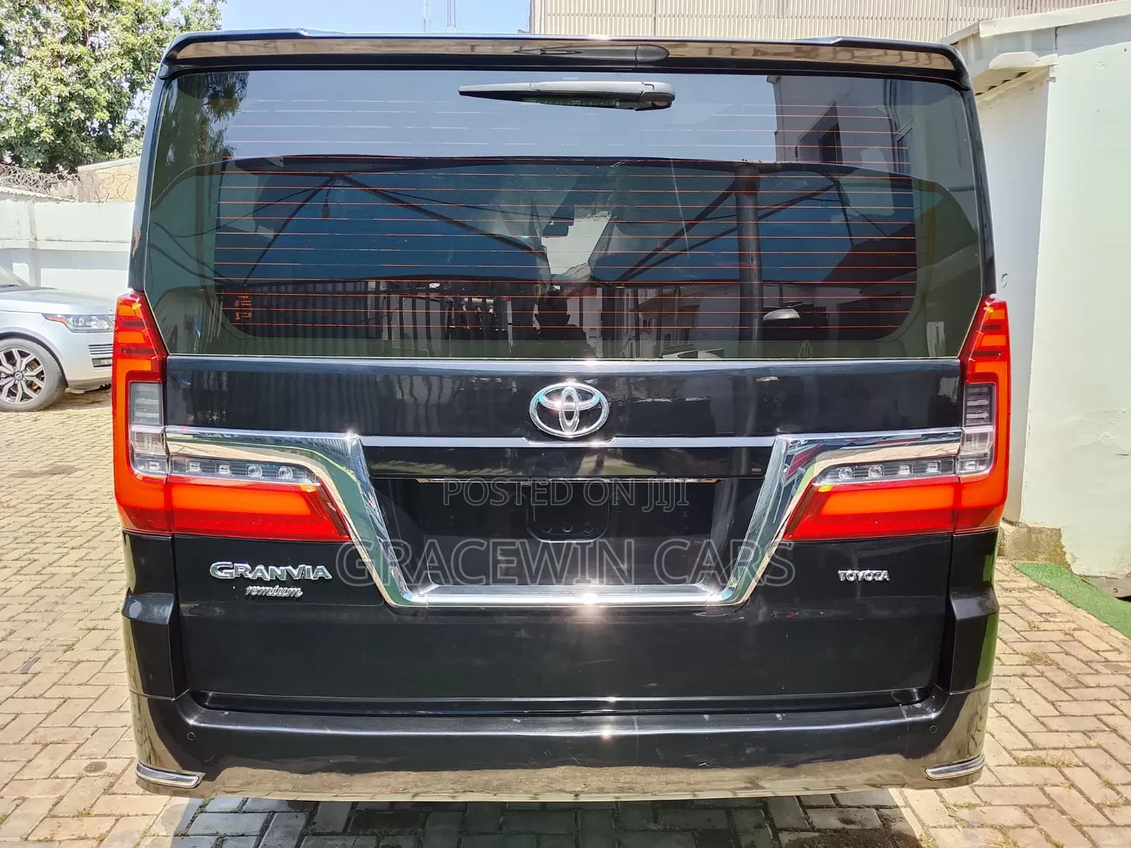 Toyota Granvia 2020 Black