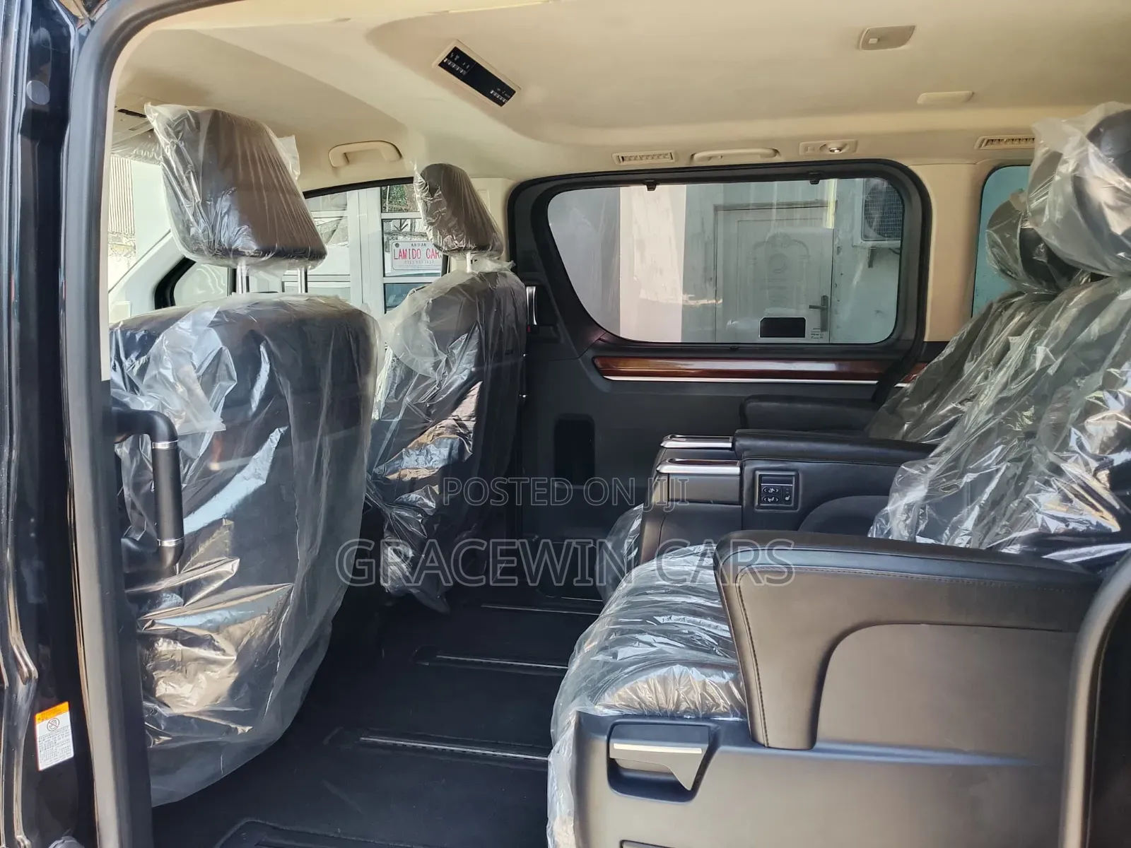 Toyota Granvia 2020 Black