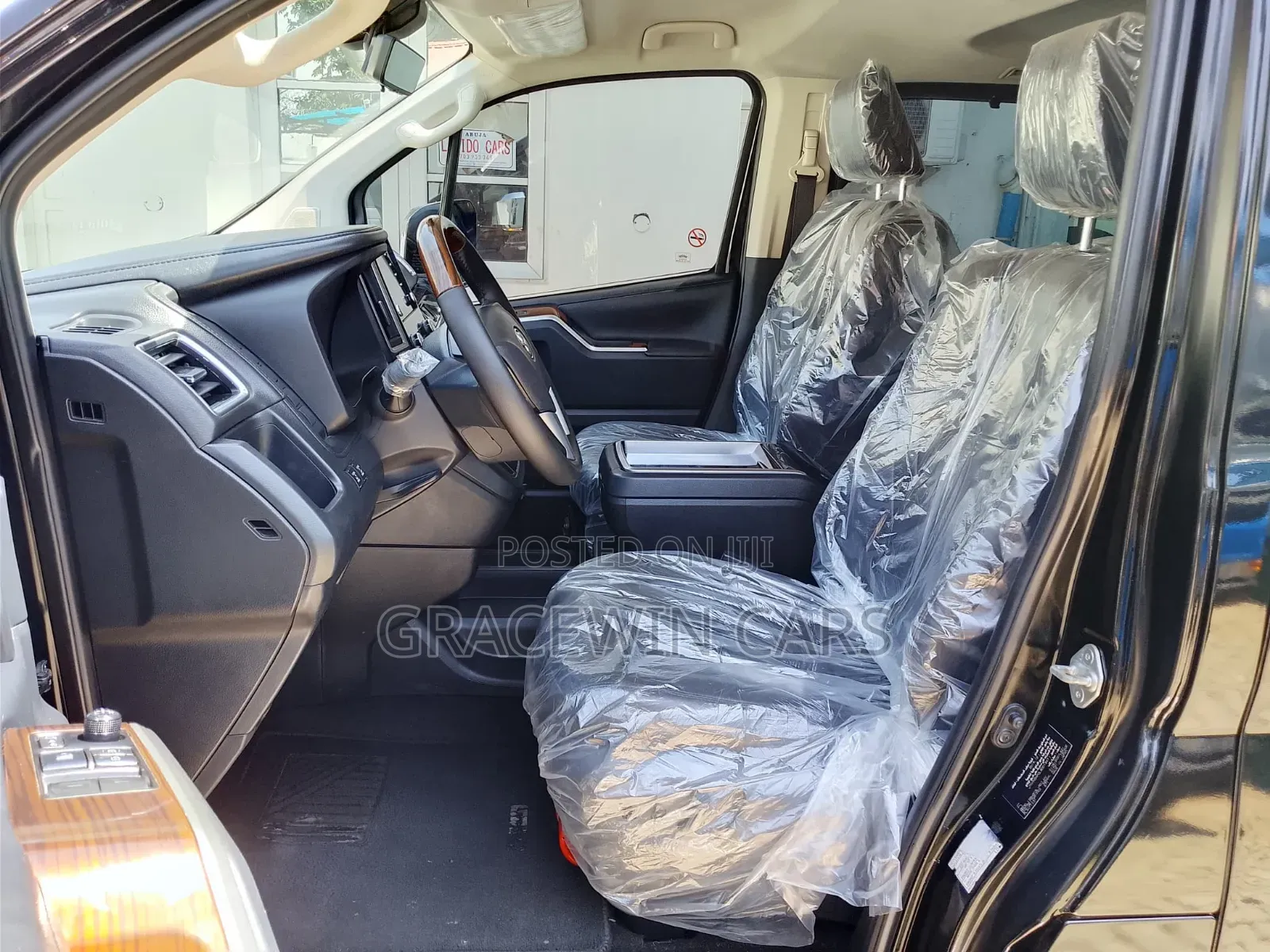 Toyota Granvia 2020 Black