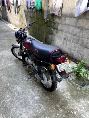 Bajaj Boxer 2024 Red