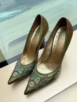 Female Foot Wears