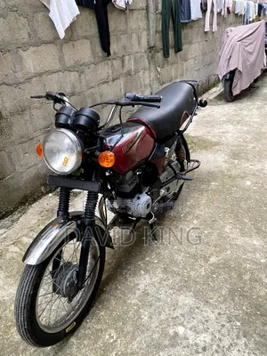 Bajaj Boxer 2024 Red