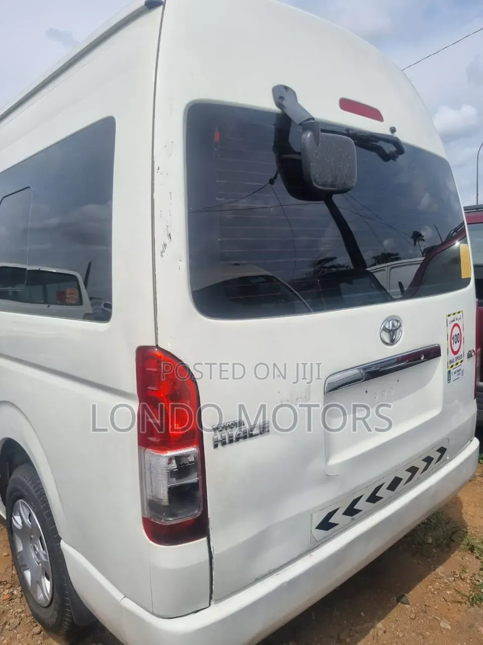 Toyota HiAce 2017 White