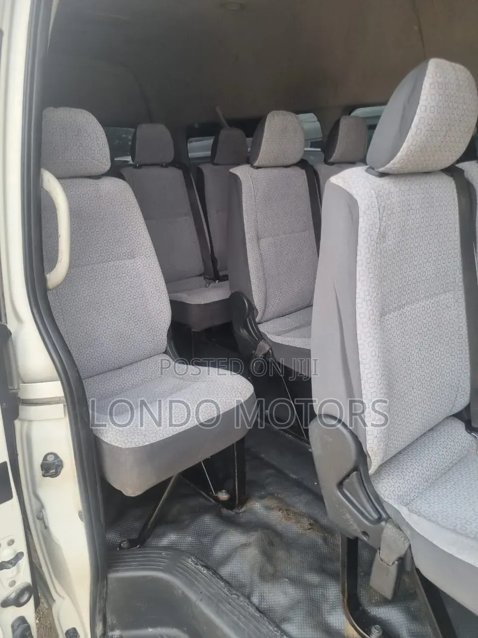 Toyota HiAce 2017 White